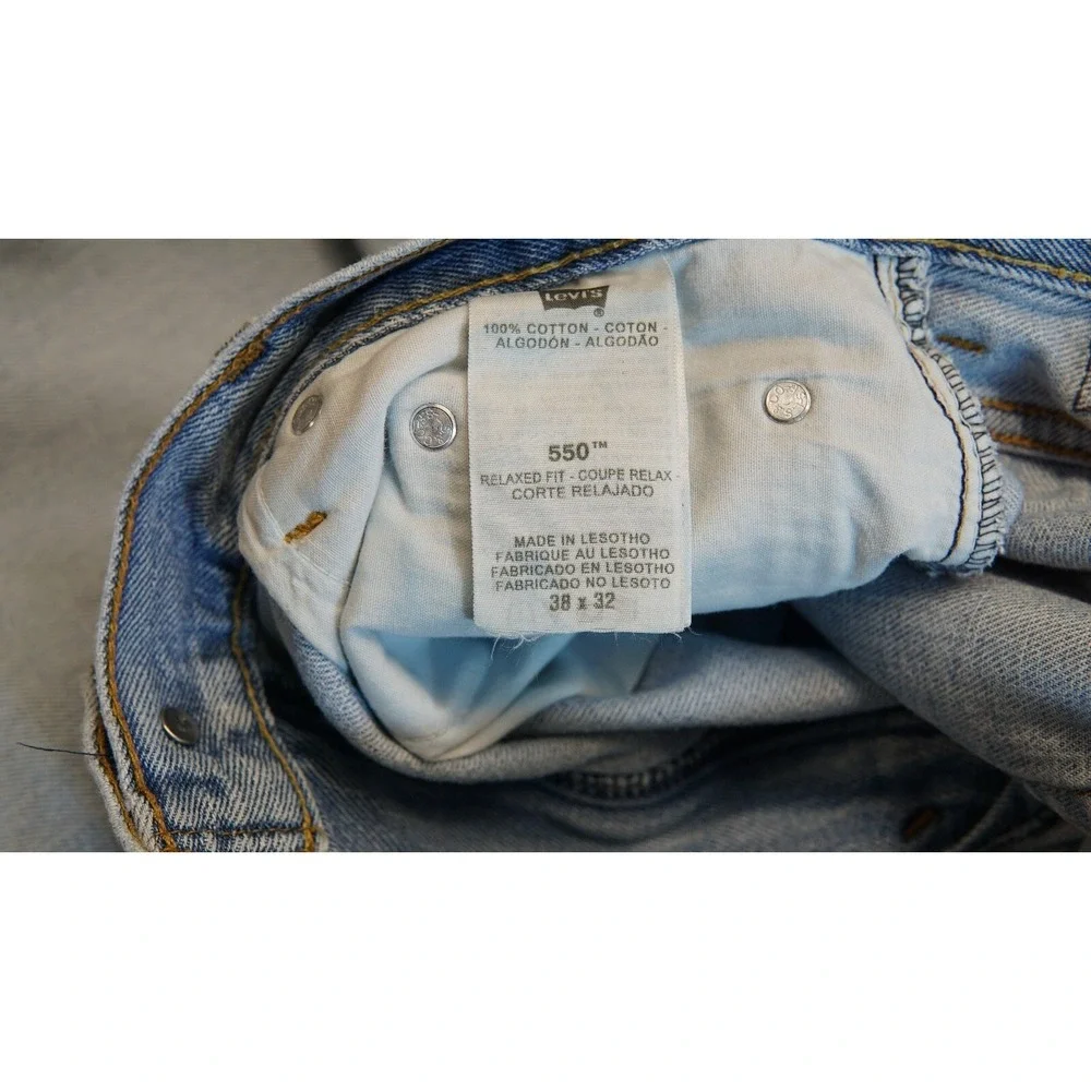 Levis 550 Relaxed Fit Straight Leg Denim Jeans Mens Size 38x32‎ Blue Light Wash